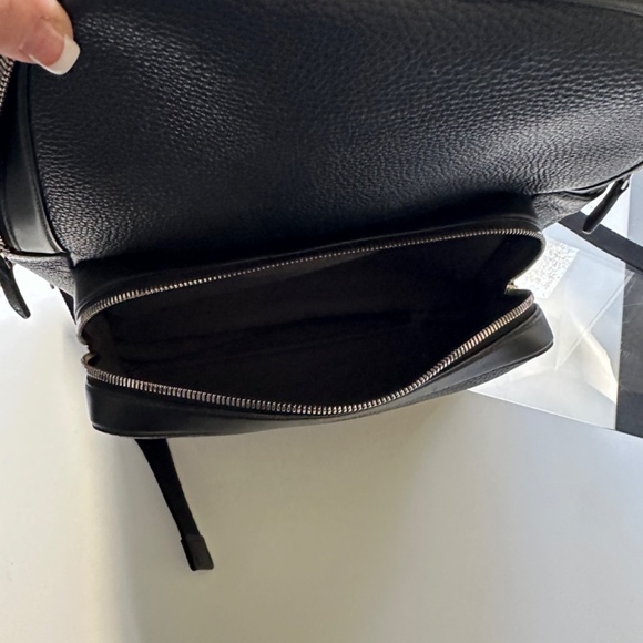 Italian  Leather Black Backpack - Picture 5 of 11